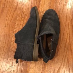 Women’s Toms boots